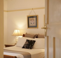 Cobb  Co Court Boutique Hotel - Australia Accommodation