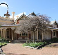 Cockburn House - Australia Accommodation