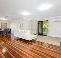 Combles Rd - Australia Accommodation