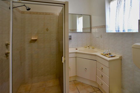Comfort Inn & Suites Augusta Westside - Australia Accommodation 1