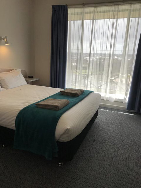 Comfort Inn The Lakes - Australia Accommodation 2
