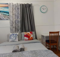 Comfortable Guest Room closes to Emerald CBD - Australia Accommodation
