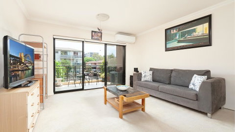 Comfy Coogee 1 Bedroom Hideaway - Australia Accommodation 2
