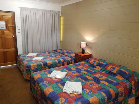 Commercial Hotel - Australia Accommodation 3