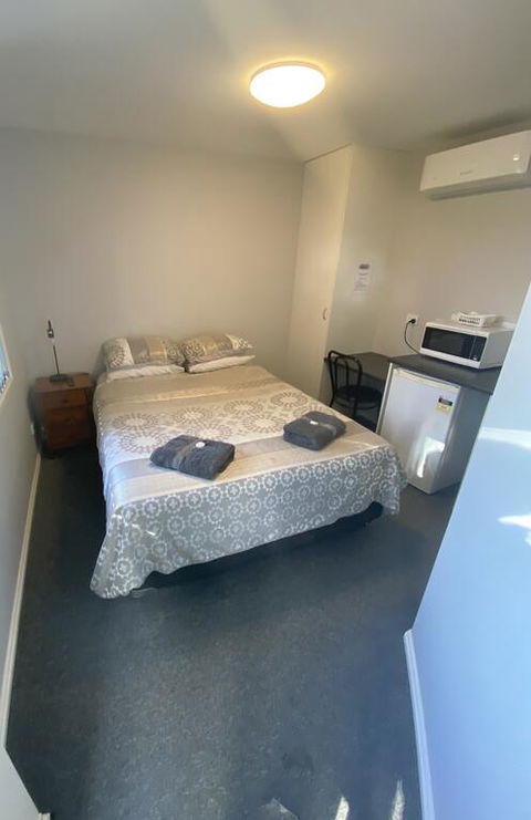 Commercial Hotel Curlewis - Australia Accommodation 3