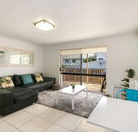 Contemporary 2 Bedroom Beachfront Apartment - Australia Accommodation