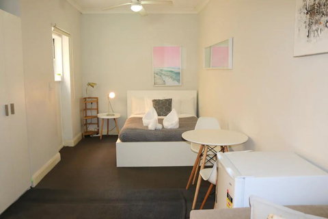 Convenient Studio In Kings Cross - Australia Accommodation 2