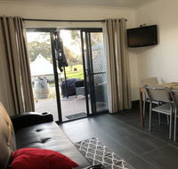 Coonawarra Cabins Unit B - Australia Accommodation