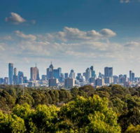 Cosy 1 Bedroom Apartment in Trendy Northcote - Australia Accommodation