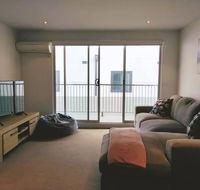 Cosy Modern Apartment in Brunswick - Australia Accommodation