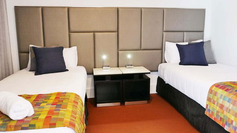 Country Capital Motel - Australia Accommodation 1