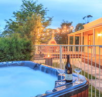 Country House Retreat - Australia Accommodation