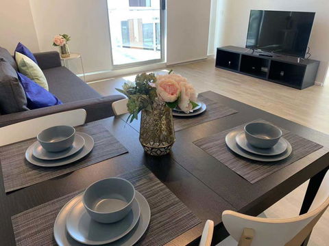 Cozy & Brand New Apt In The Heart Of Western - Australia Accommodation 3