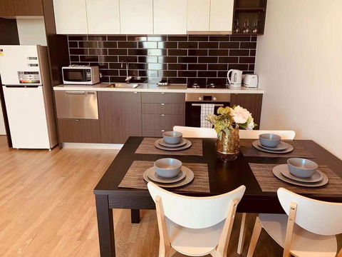 Cozy & Brand New Apt In The Heart Of Western - Australia Accommodation 0