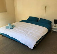 Cozy Spacious Terrace in Sydney's Eclectic Newtown - Australia Accommodation