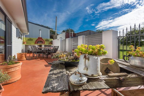 Cradle At Casa Blanca Country Retreat - Australia Accommodation 0
