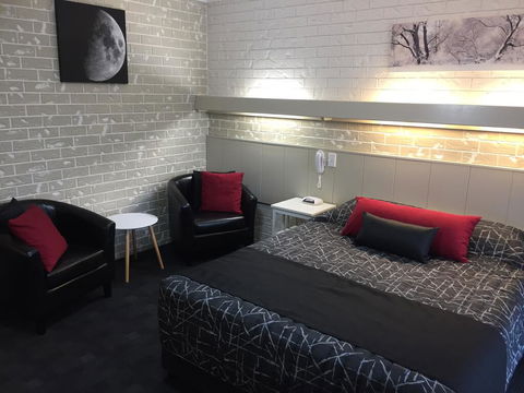 Culcairn Motor Inn - Australia Accommodation 0