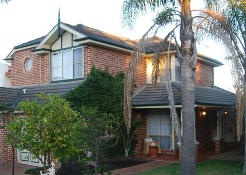 Cutmore Cottages - Highclaire House - Australia Accommodation 0