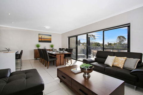 Cypress Townhouse 21 - Mulwala - Australia Accommodation 0