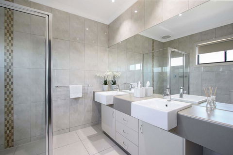 Cypress Townhouse 23 - Mulwala - Australia Accommodation 1