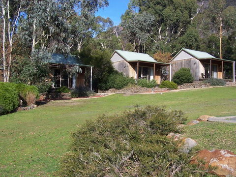 D'Altons Resort - Australia Accommodation 0
