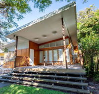 Decked out for a Fantastic Holiday - Whole house Winnett St Woorim - Australia Accommodation