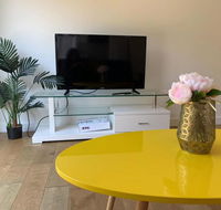 Delicate and Cozy Bedroom in Bentleigh East - Australia Accommodation