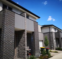 Delicate and Peaceful Bundoora Townhouse 12 - Australia Accommodation