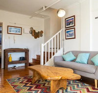 Delightful 3 Bedroom Apartment near Chapel Street in St Kilda - Australia Accommodation
