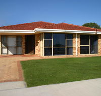 Denison Waterfront - Australia Accommodation