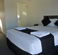 Dooley's Tavern  Motel Springsure - Australia Accommodation