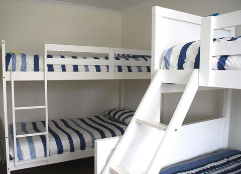 EAGLES NEST VIEWS ON TAMARA - Australia Accommodation 3