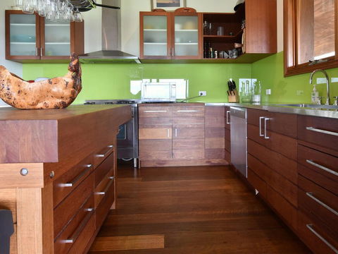 Eagles Rest @ Maluna Vineyard - Australia Accommodation 2