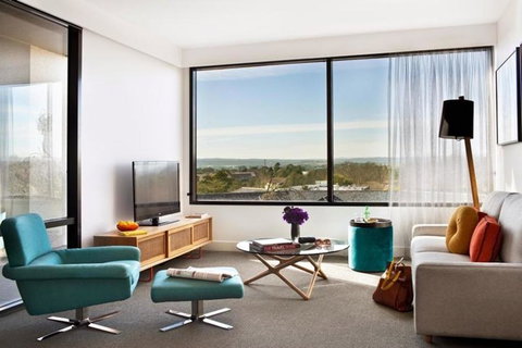 East Hotel And Apartments - Australia Accommodation 2