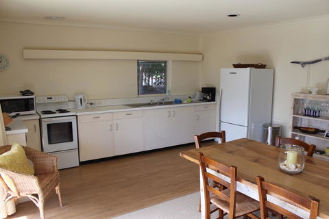 East Street Retreat - Australia Accommodation 3