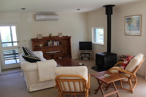 East Street Retreat - Australia Accommodation 1