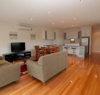 Eastern Beach - Australia Accommodation