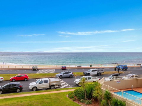 Ebbtide 6 - Opposite Main Beach - Australia Accommodation 1