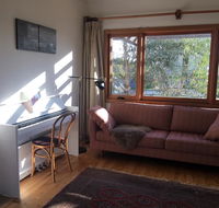 Eco-renovated light-filled house on a hill - Australia Accommodation