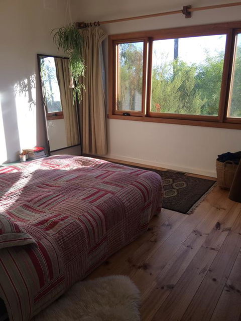 Eco-renovated Light-filled House On A Hill - Australia Accommodation 3