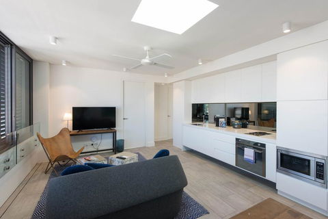 EIGHT TWO NINE TWO IV: BONDI BEACH - Australia Accommodation 1