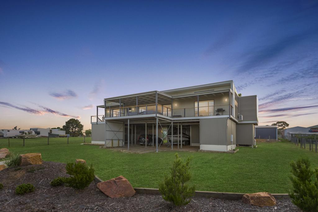 Newlands Arm VIC Australia Accommodation