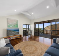 Emerald Seas Beach House - Australia Accommodation