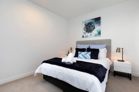Emp - Work Remotely While Enjoying Your Stay - Australia Accommodation 3