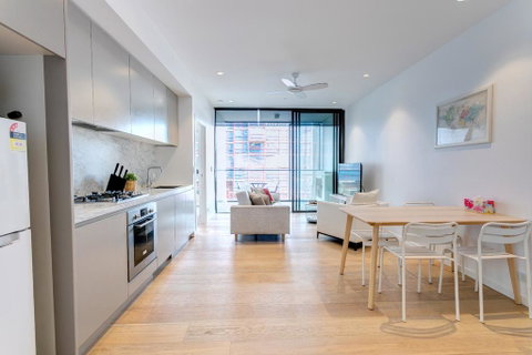 ENCORE IV: Bondi Junction - Australia Accommodation 1
