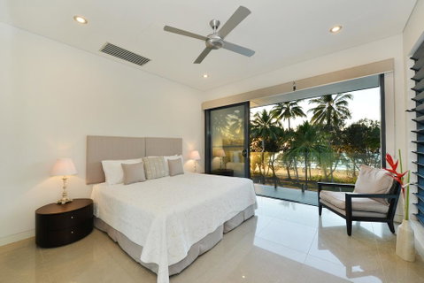 Esplanade Villa - Australia Accommodation 2