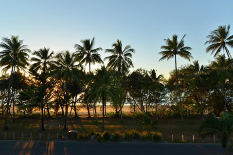 Esplanade Villa - Australia Accommodation 3