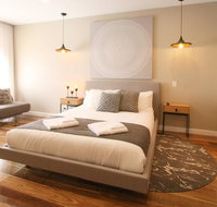 EVOLVE Near Adelaide CBD - Netflix / Wine / Lock up Garage - Australia Accommodation