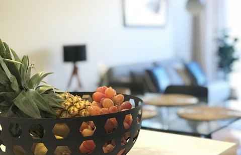 EVOLVE Near Adelaide CBD - Netflix / Wine / Lock Up Garage! - Australia Accommodation 3