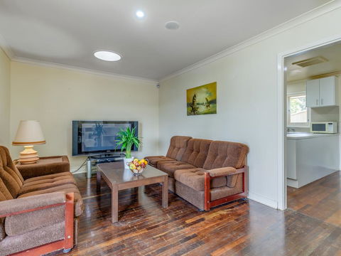 Exclusive Handy Holiday House - Australia Accommodation 0